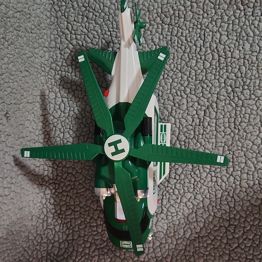 2012 Hess Helicopter And Rescue Truck Great Condition - Picture 4 of 10